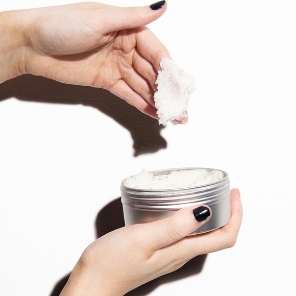 NEW We Are Paradox Crushing It (Detox) Scalp + Body Scrub - Picture 5 of 14